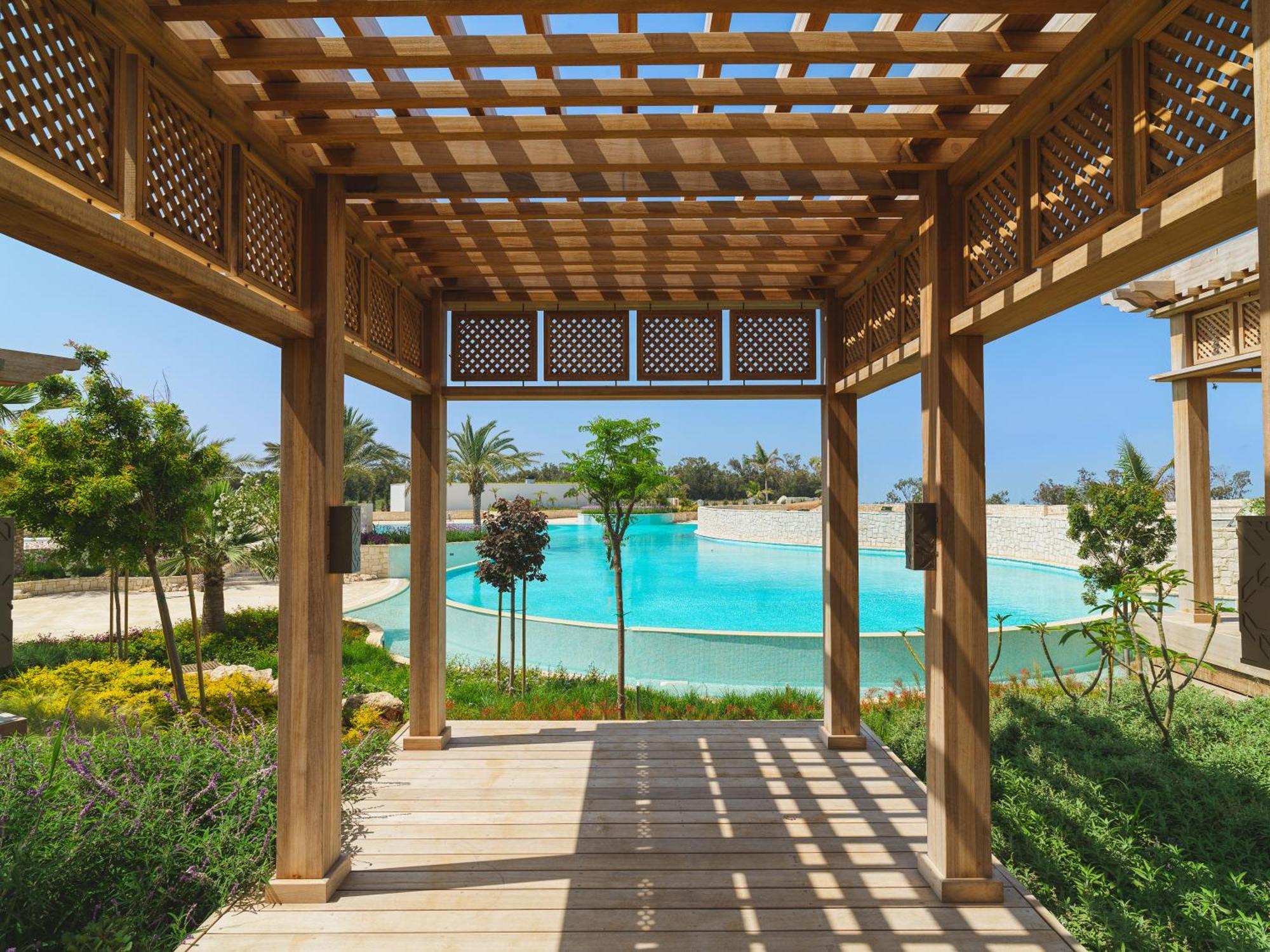City Of Dreams Mediterranean - Integrated Resort, Casino & Entertainment Limassol Ngoại thất bức ảnh The Village