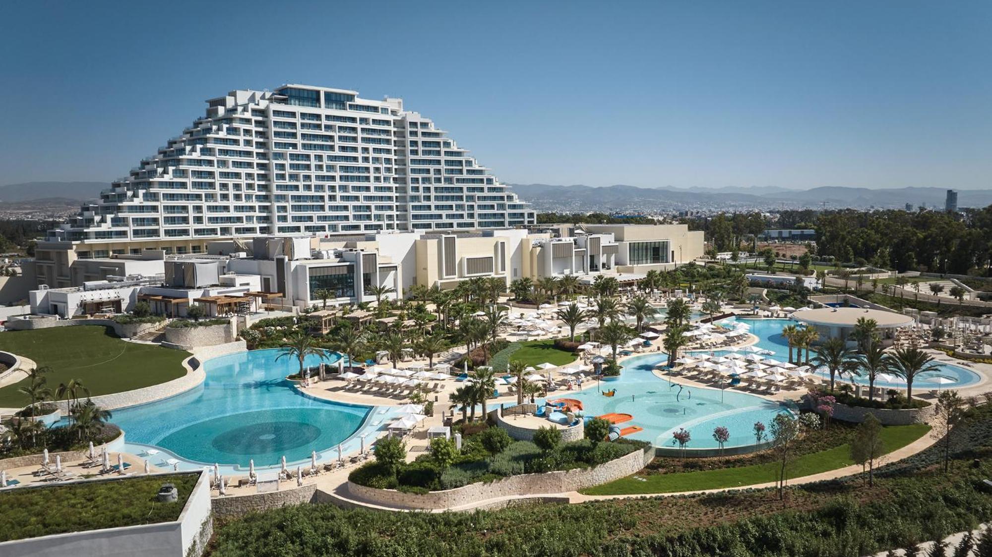 City Of Dreams Mediterranean - Integrated Resort, Casino & Entertainment Limassol Ngoại thất bức ảnh The Atlantis Resort