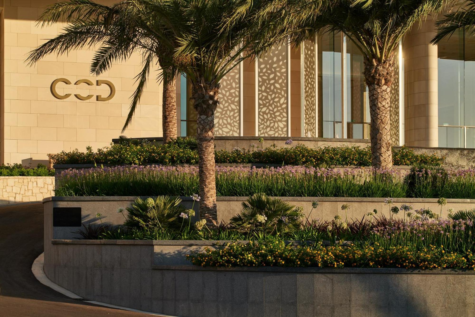 City Of Dreams Mediterranean - Integrated Resort, Casino & Entertainment Limassol Ngoại thất bức ảnh The entrance of the hotel