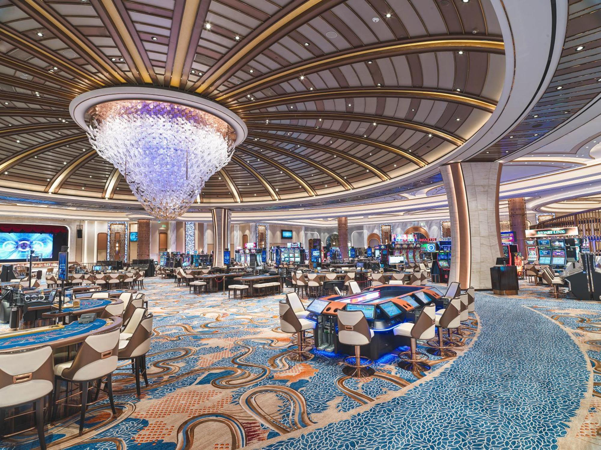 City Of Dreams Mediterranean - Integrated Resort, Casino & Entertainment Limassol Ngoại thất bức ảnh The casino floor at Wynn Las Vegas